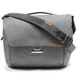 Peak Design Everyday Messenger V2 13 Liter - Ash (Hellgrau)