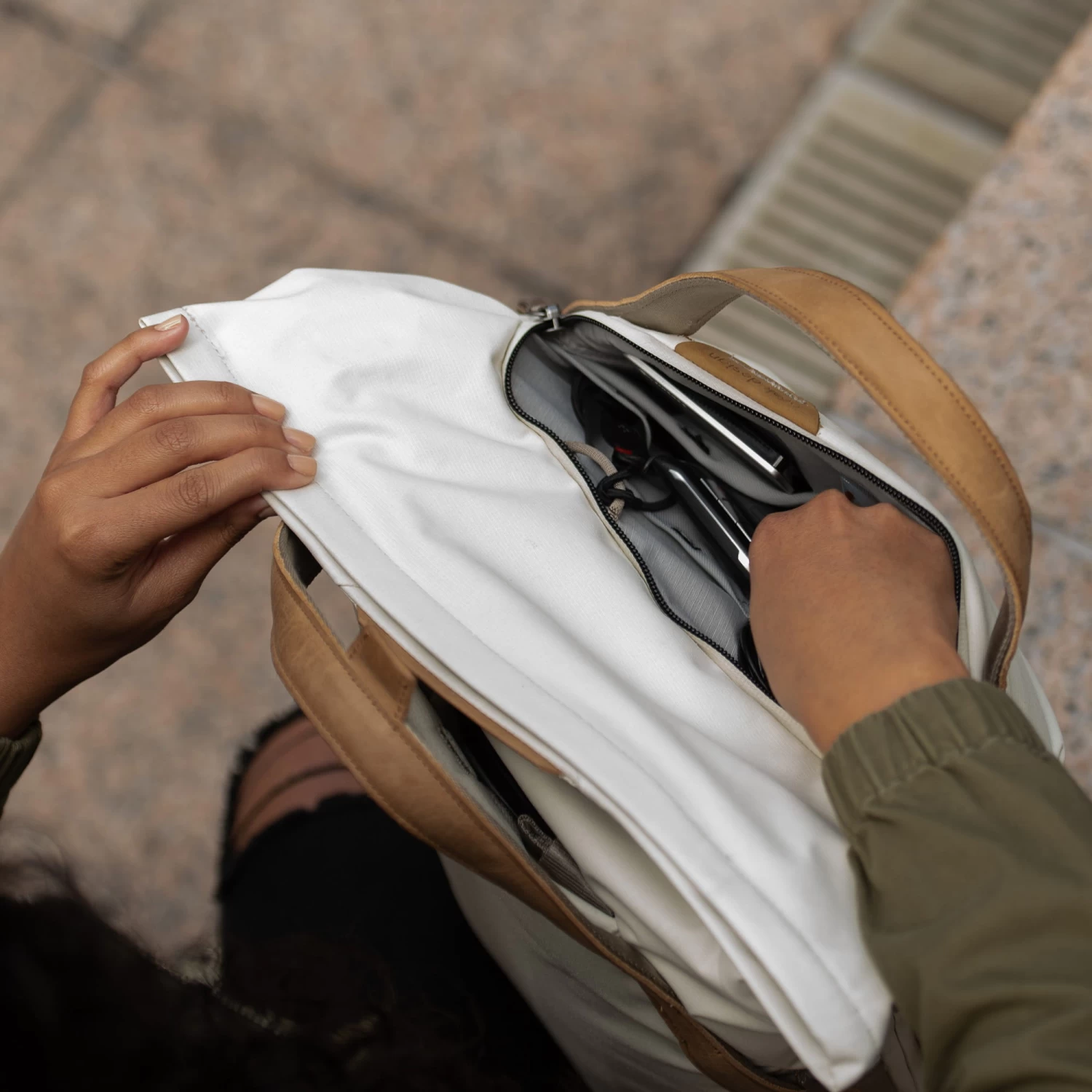 Peak Design Everyday Totepack V2 20 Liter - Bone (Beige) – Bild 8